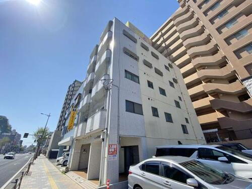 マノア草牟田 5階建