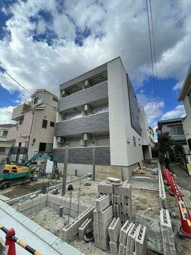 兵庫県尼崎市水堂町２丁目 3階建 築1年9ヶ月