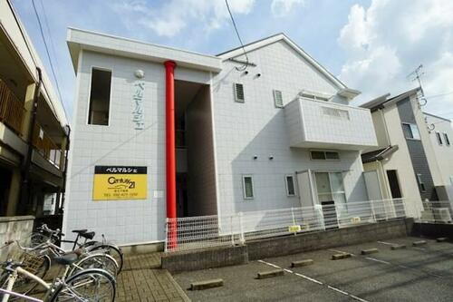 福岡県福岡市東区松香台１丁目 2階建