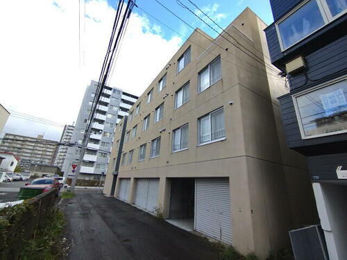 北海道札幌市中央区南五条西１４丁目 4階建 築18年10ヶ月