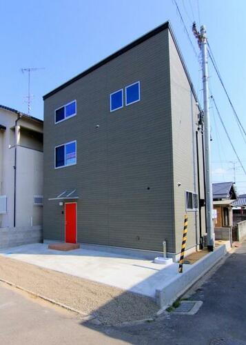 愛媛県松山市立花４丁目 賃貸一戸建て