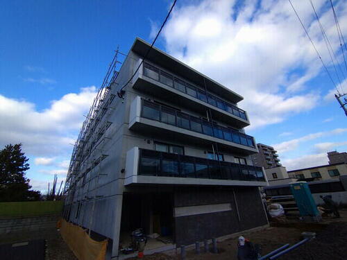 北海道札幌市中央区南十五条西１２丁目 4階建 築2年6ヶ月