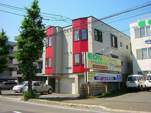 北海道札幌市東区北十九条東１９丁目 3階建 築18年3ヶ月
