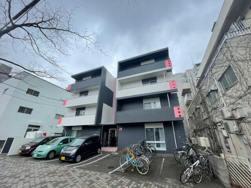 北海道札幌市中央区北六条西１６丁目 4階建 築22年1ヶ月