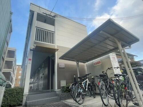 奈良県天理市田井庄町 2階建