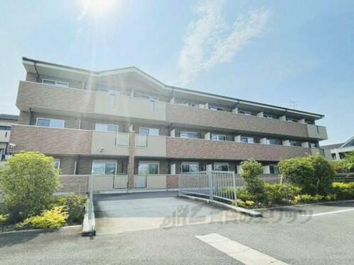 京都府京田辺市東古森 3階建 築10年7ヶ月