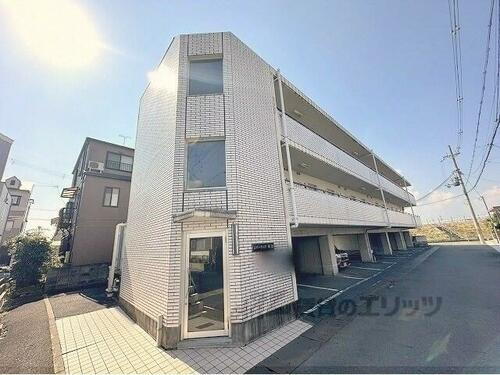 リバーサイド車田 3階建