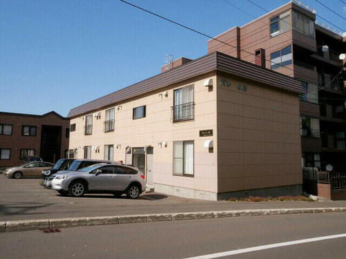 北海道札幌市手稲区富丘二条６丁目 2階建 築37年2ヶ月