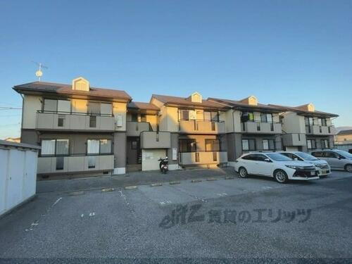 滋賀県彦根市東沼波町 2階建 築31年10ヶ月