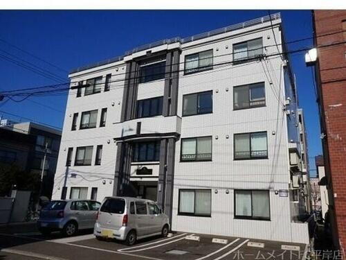 北海道札幌市豊平区平岸三条１０丁目 4階建 築10年6ヶ月