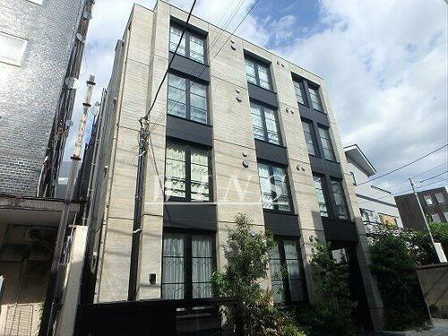 東京都渋谷区本町６丁目 4階建 築5年9ヶ月