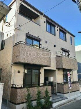 東京都杉並区上高井戸１丁目 3階建