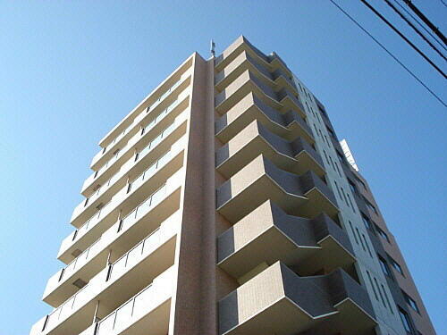 ＩＮＯＶＥ札幌清田（旧　ドマーニプレイス） 10階建
