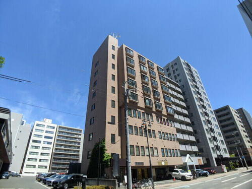 北海道札幌市中央区北二条東１丁目 9階建 築35年2ヶ月