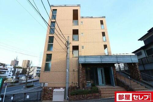 Ｓｔ・ラール 4階建