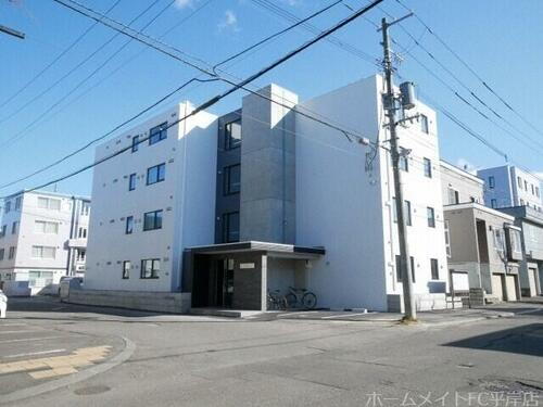 北海道札幌市豊平区平岸四条１２丁目 4階建 築3年5ヶ月