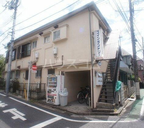 東京都世田谷区桜１丁目 2階建