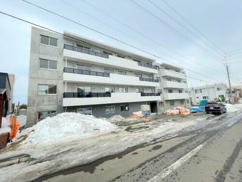 北海道札幌市手稲区富丘一条６丁目 4階建 