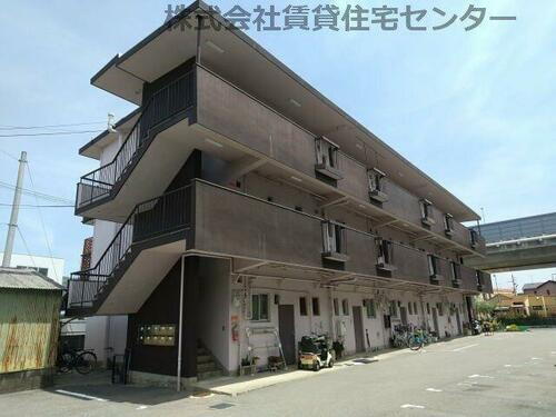 南本マンション 3階建