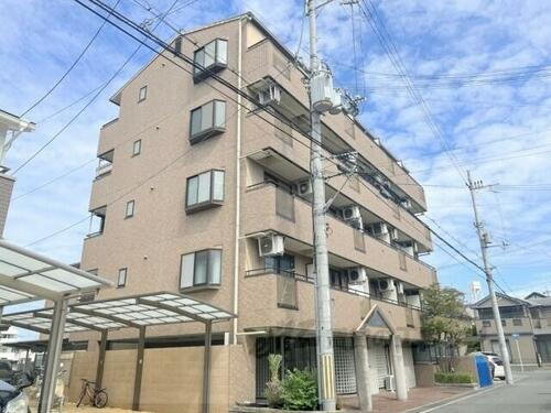 大阪府枚方市船橋本町１丁目 5階建