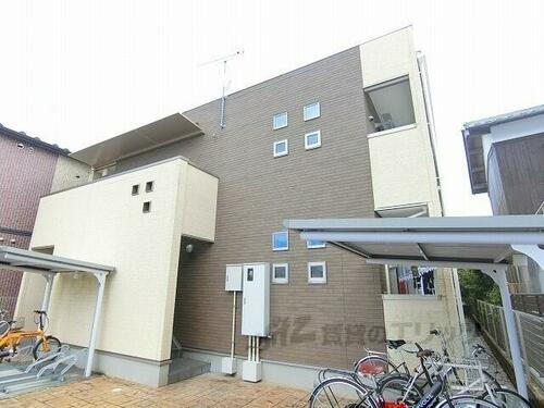 滋賀県東近江市八日市金屋１丁目 2階建 築10年10ヶ月