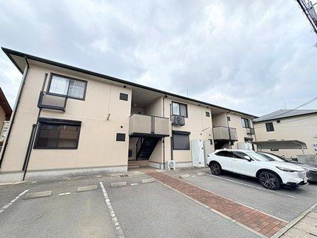 兵庫県姫路市飯田１丁目 2階建