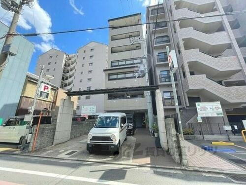 ＣＡＳＡ　ＤＥ　ＩＳＳＡ 7階建