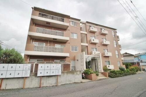 グリーンビレッジ北方 4階建