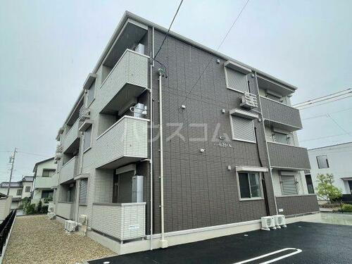 愛知県岡崎市土井町字藤ノ木乙 3階建