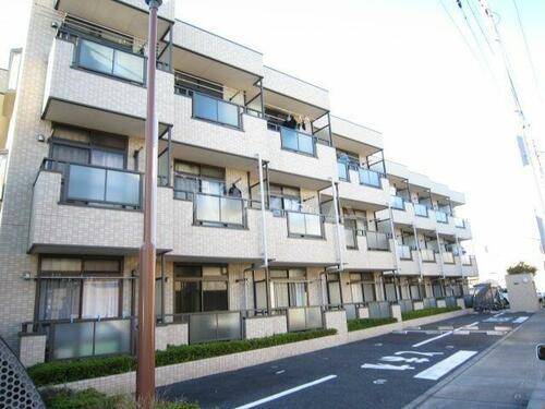 埼玉県蕨市中央７丁目 3階建 築20年5ヶ月