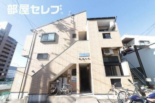 レトワール 2階建
