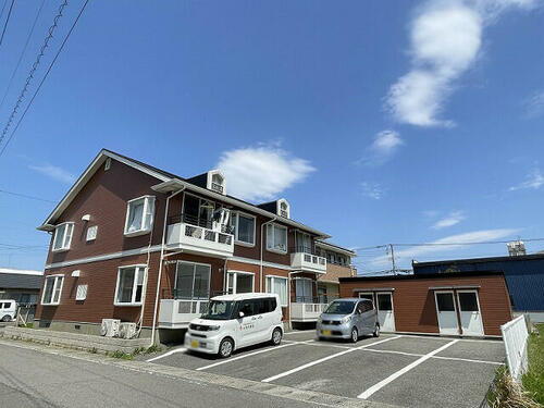 メゾンそりあーど 2階建