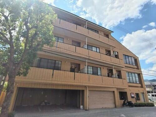 兵庫県芦屋市伊勢町 4階建