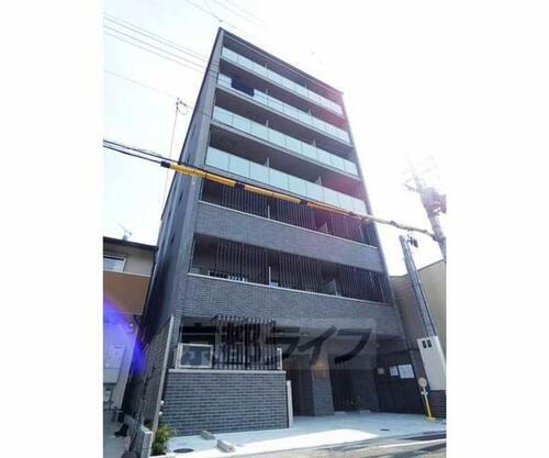 メゾン・トラスト京都梅小路公園 7階建