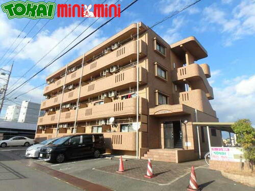 バーデン垣鼻 4階建