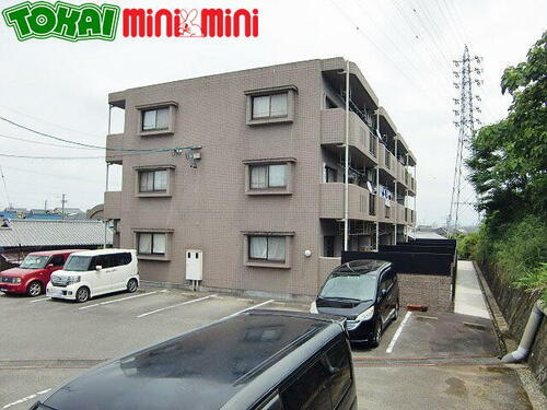 サンライズ駅部田 3階建