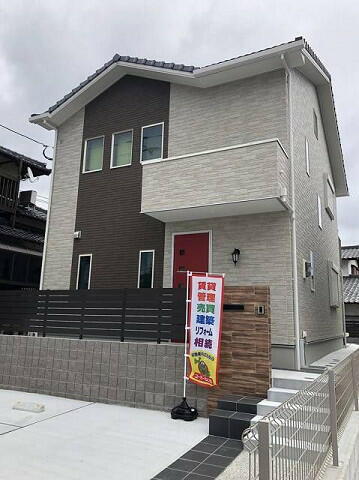 片峰中央三丁目戸建