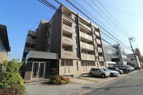 ＴｉａｒａＲ１堅粕 5階建