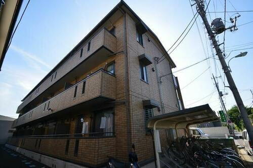 ヴィーブル浦和 3階建