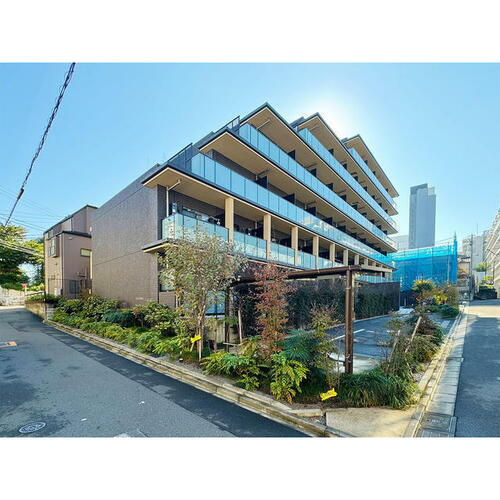 ハーモニーレジデンス新宿御苑　ＴＨＥ　ＥＡＳＴ 6階建