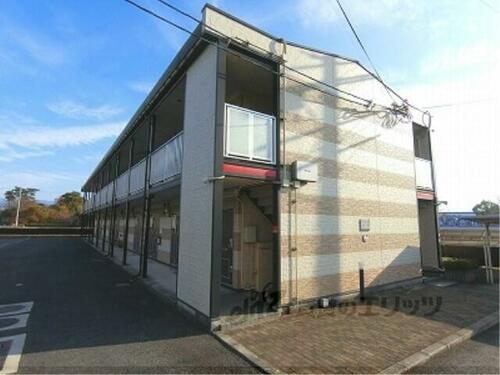 レオパレスプロバンス 2階建