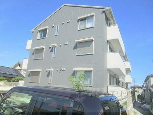 ＬＹＳ　ＧＲＡＣＩＥＵＸ（リス　グラシュー）