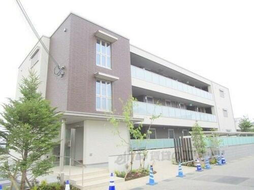 滋賀県長浜市室町 3階建