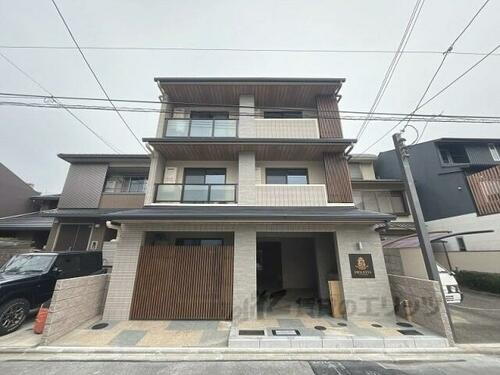京都府京都市下京区塗師屋町 築1年10ヶ月 3階建