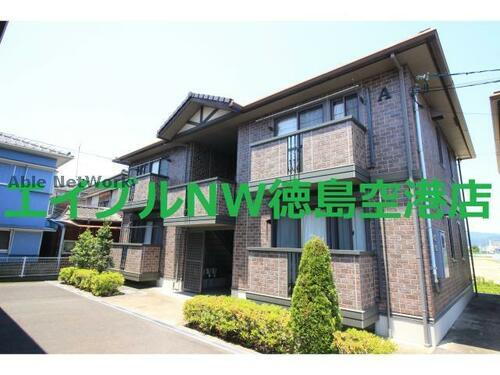 徳島県板野郡藍住町東中富字直道傍示 賃貸アパート