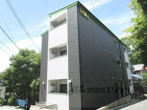 大阪府枚方市枚方上之町 3階建