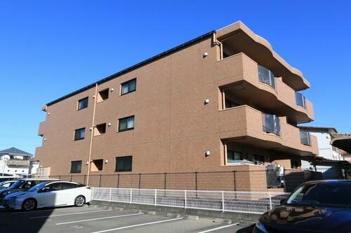 愛媛県松山市北土居５丁目 賃貸マンション