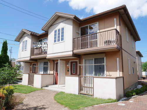 三重県鈴鹿市末広北１丁目 2階建 築21年11ヶ月