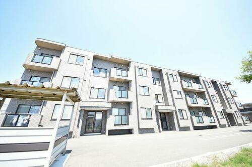 北海道札幌市北区篠路三条２丁目 賃貸マンション