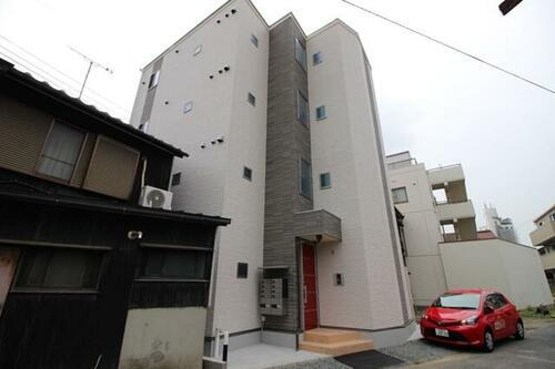 愛知県名古屋市中川区九重町 賃貸マンション